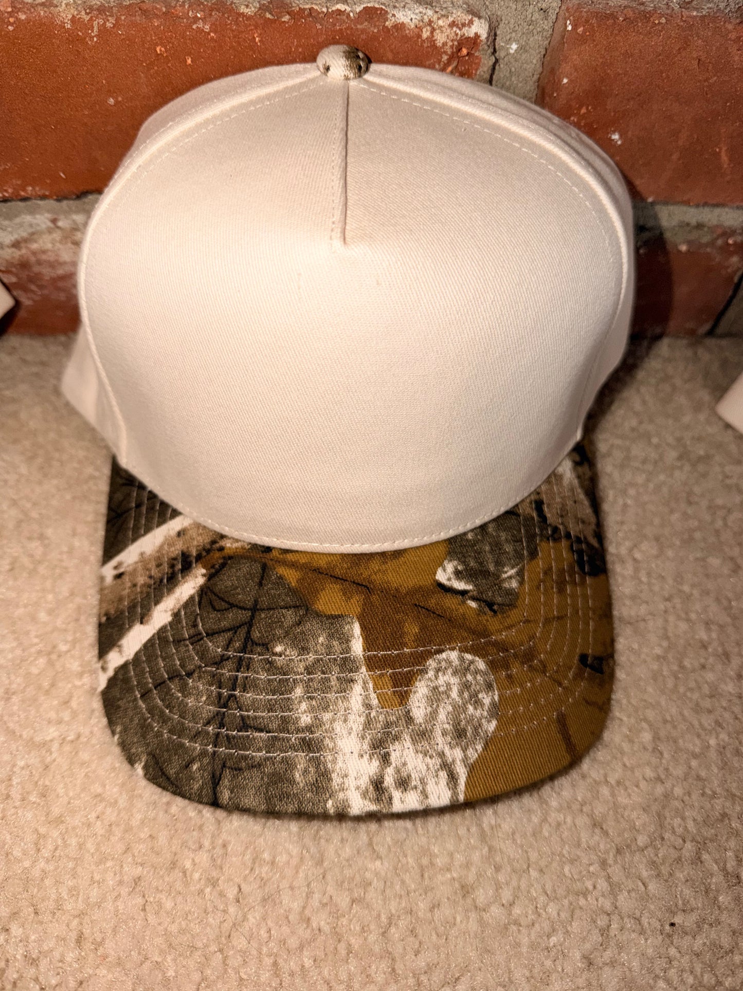 RTS • Wholesale Solid Two-Tone Hats
