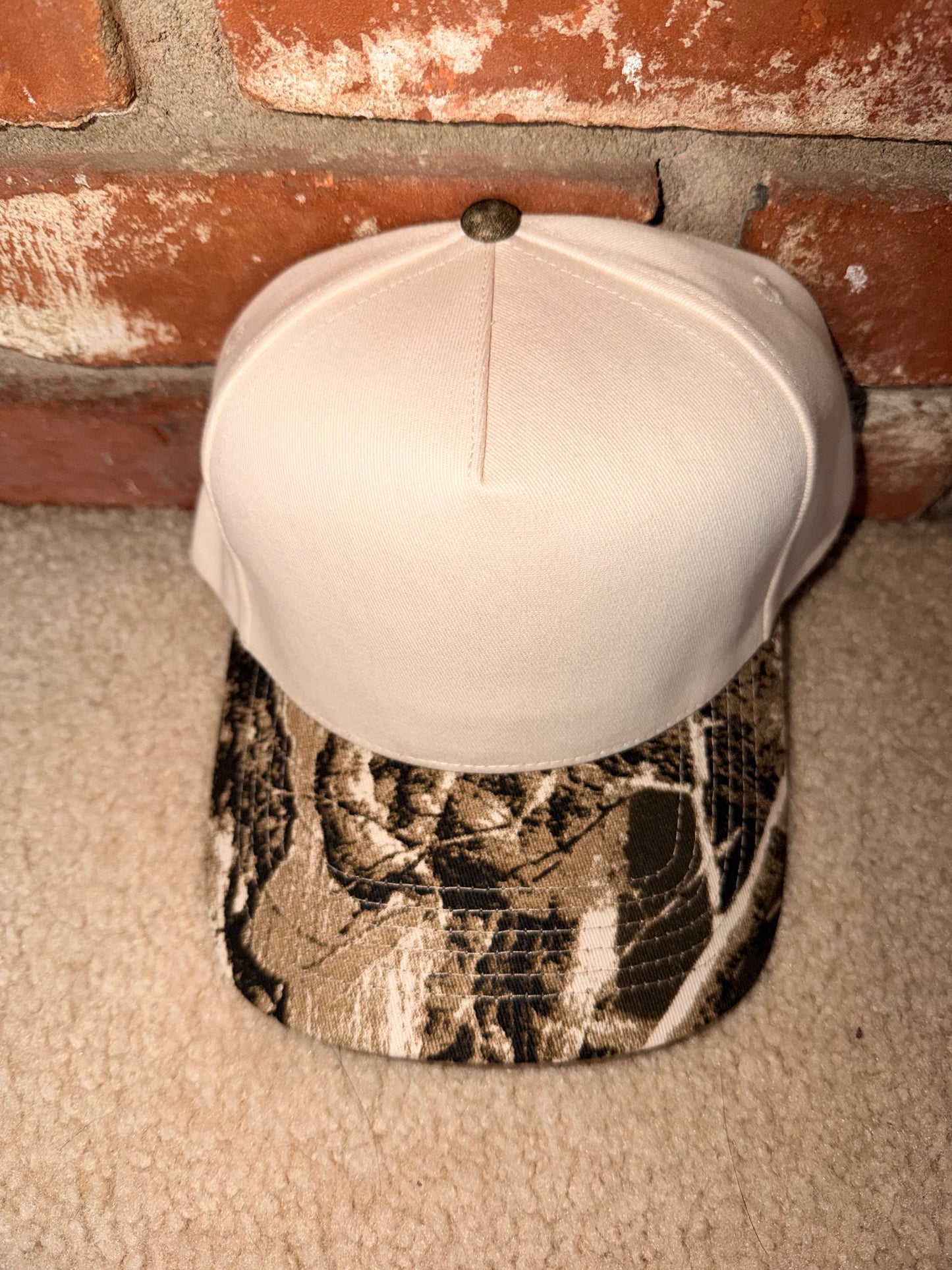 RTS • Wholesale Solid Two-Tone Hats